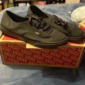 Vans black size 9 women and size 7.5 men